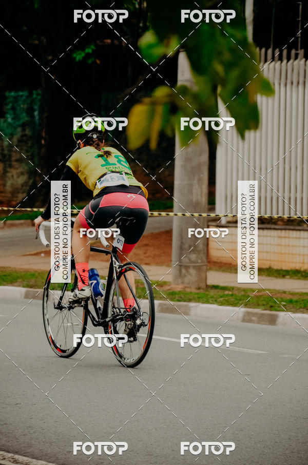 Buy your photos of the eventVSERIES Duathlon & Running on Fotop