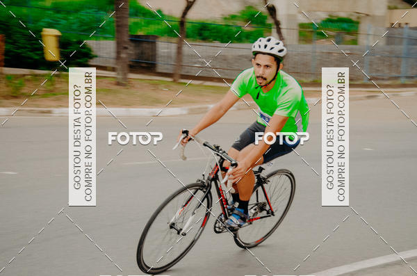 Buy your photos of the eventVSERIES Duathlon & Running on Fotop