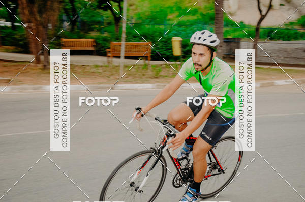 Buy your photos of the eventVSERIES Duathlon & Running on Fotop