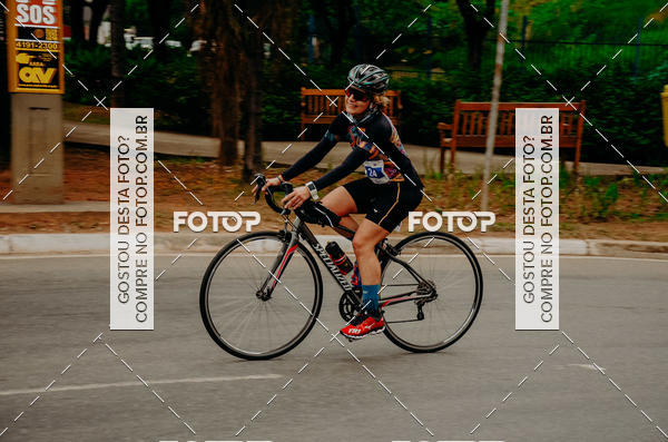 Buy your photos of the eventVSERIES Duathlon & Running on Fotop