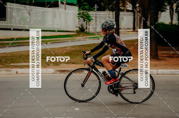 Buy your photos of the eventVSERIES Duathlon & Running on Fotop