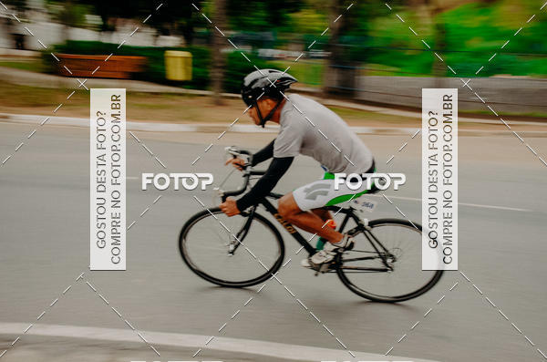 Buy your photos of the eventVSERIES Duathlon & Running on Fotop