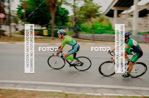 Buy your photos of the eventVSERIES Duathlon & Running on Fotop