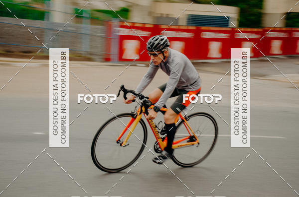 Buy your photos of the eventVSERIES Duathlon & Running on Fotop