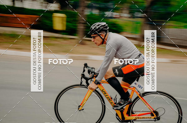 Buy your photos of the eventVSERIES Duathlon & Running on Fotop