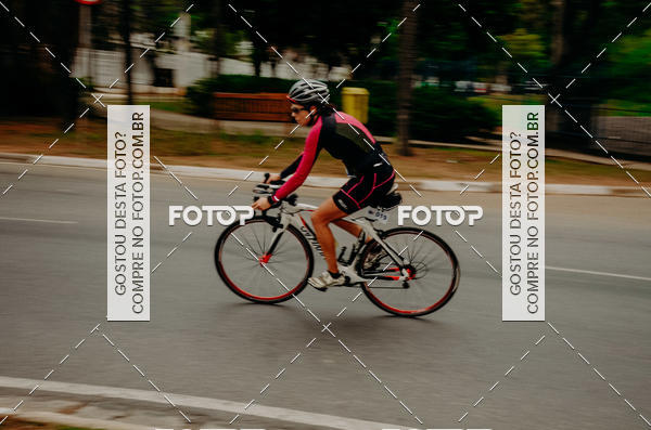 Buy your photos of the eventVSERIES Duathlon & Running on Fotop