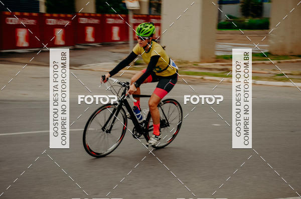 Buy your photos of the eventVSERIES Duathlon & Running on Fotop