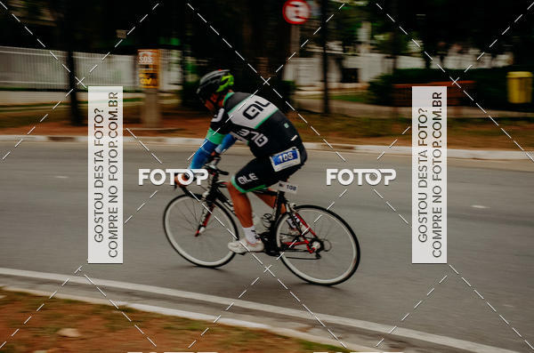 Buy your photos of the eventVSERIES Duathlon & Running on Fotop