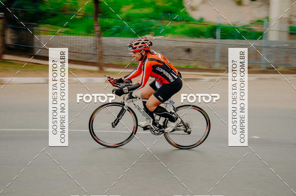Buy your photos of the eventVSERIES Duathlon & Running on Fotop