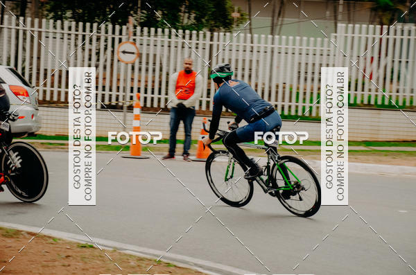 Buy your photos of the eventVSERIES Duathlon & Running on Fotop