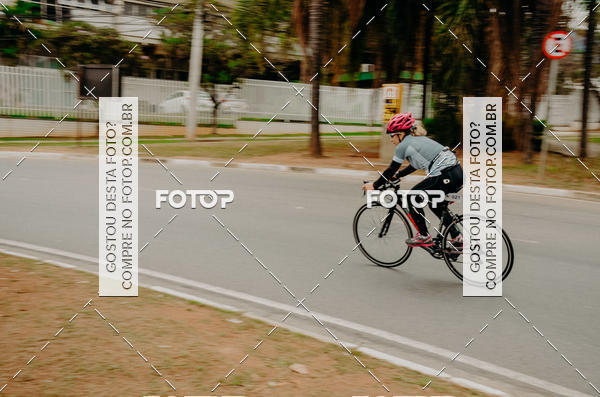 Buy your photos of the eventVSERIES Duathlon & Running on Fotop