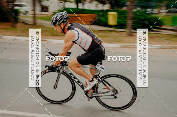 Buy your photos of the eventVSERIES Duathlon & Running on Fotop