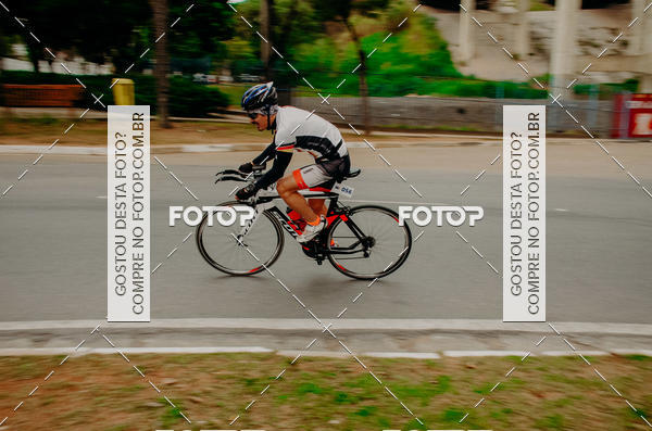 Buy your photos of the eventVSERIES Duathlon & Running on Fotop