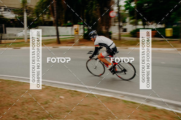 Buy your photos of the eventVSERIES Duathlon & Running on Fotop