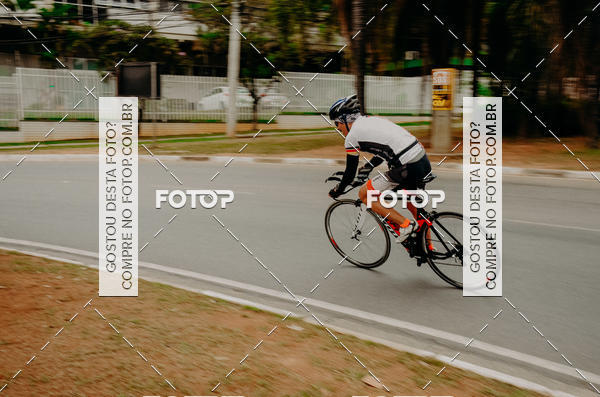 Buy your photos of the eventVSERIES Duathlon & Running on Fotop
