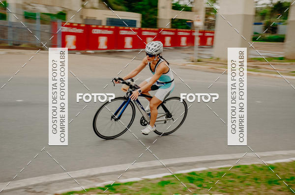 Buy your photos of the eventVSERIES Duathlon & Running on Fotop