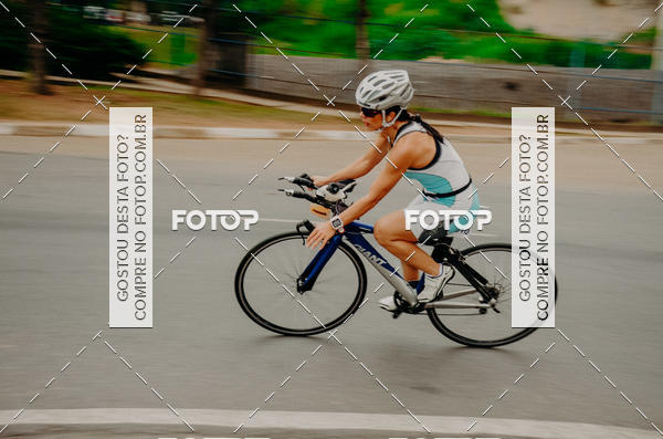 Buy your photos of the eventVSERIES Duathlon & Running on Fotop