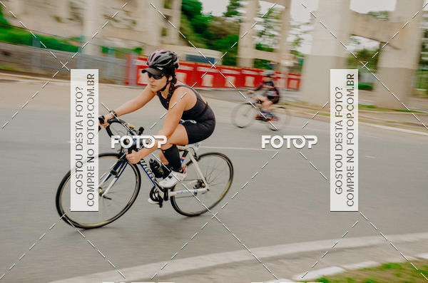 Buy your photos of the eventVSERIES Duathlon & Running on Fotop