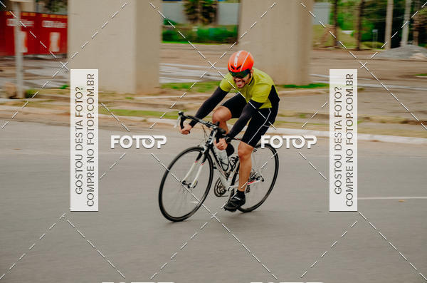 Buy your photos of the eventVSERIES Duathlon & Running on Fotop