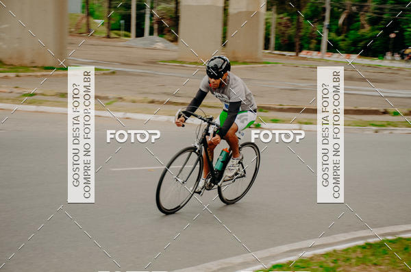 Buy your photos of the eventVSERIES Duathlon & Running on Fotop