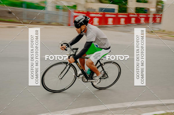 Buy your photos of the eventVSERIES Duathlon & Running on Fotop