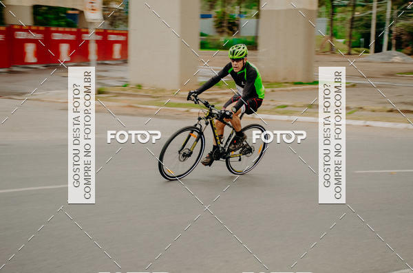 Buy your photos of the eventVSERIES Duathlon & Running on Fotop
