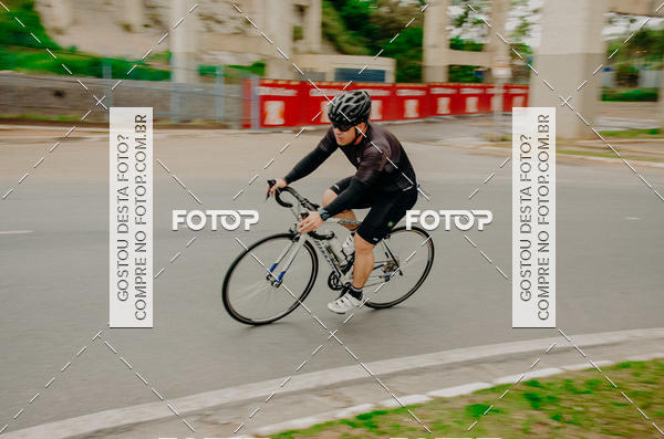 Buy your photos of the eventVSERIES Duathlon & Running on Fotop