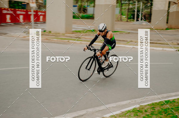 Buy your photos of the eventVSERIES Duathlon & Running on Fotop