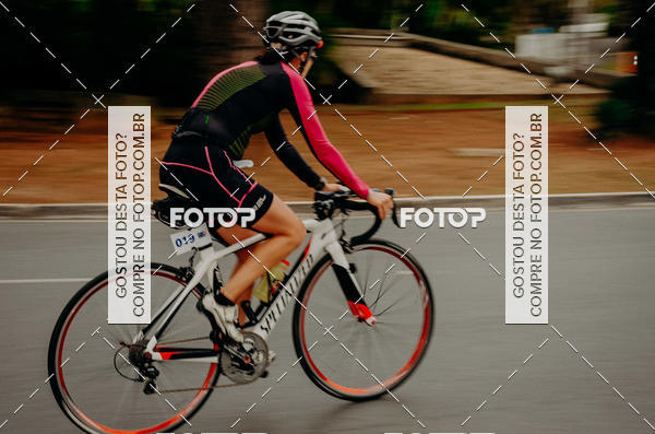 Buy your photos of the eventVSERIES Duathlon & Running on Fotop