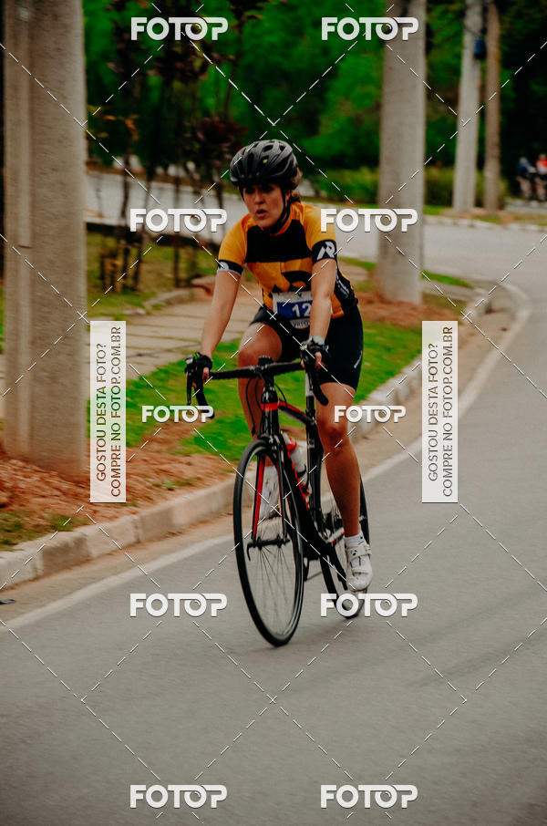Buy your photos of the eventVSERIES Duathlon & Running on Fotop