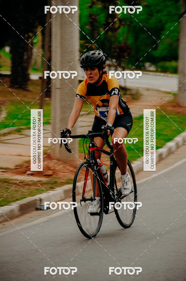 Buy your photos of the eventVSERIES Duathlon & Running on Fotop