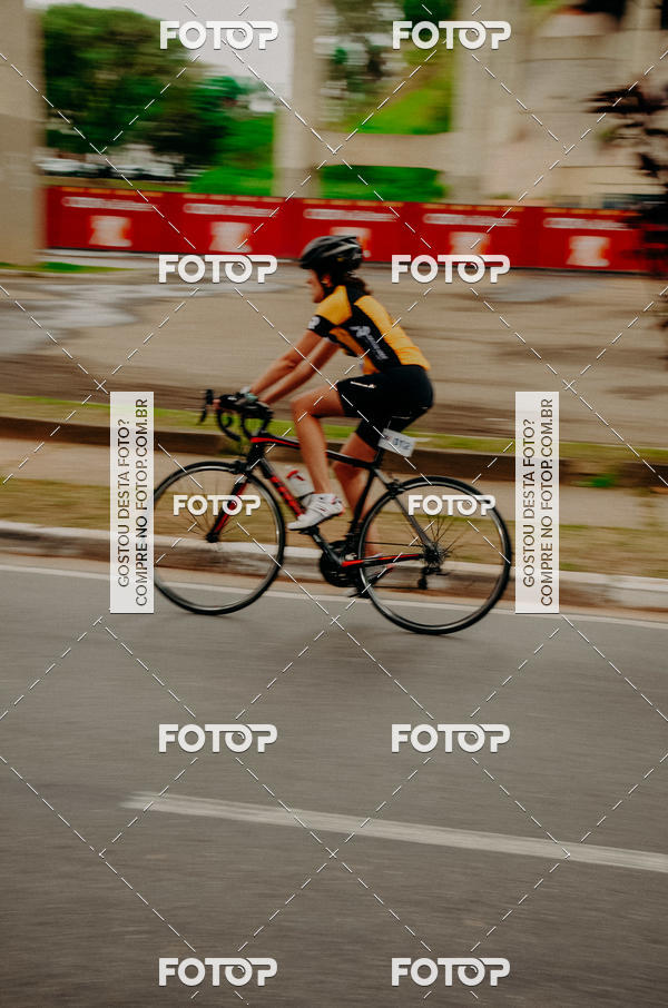 Buy your photos of the eventVSERIES Duathlon & Running on Fotop