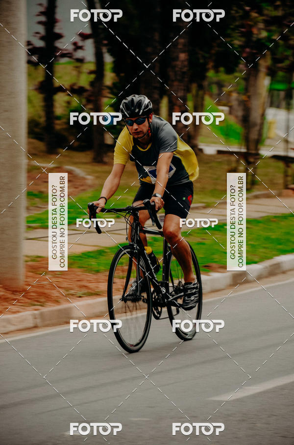 Buy your photos of the eventVSERIES Duathlon & Running on Fotop