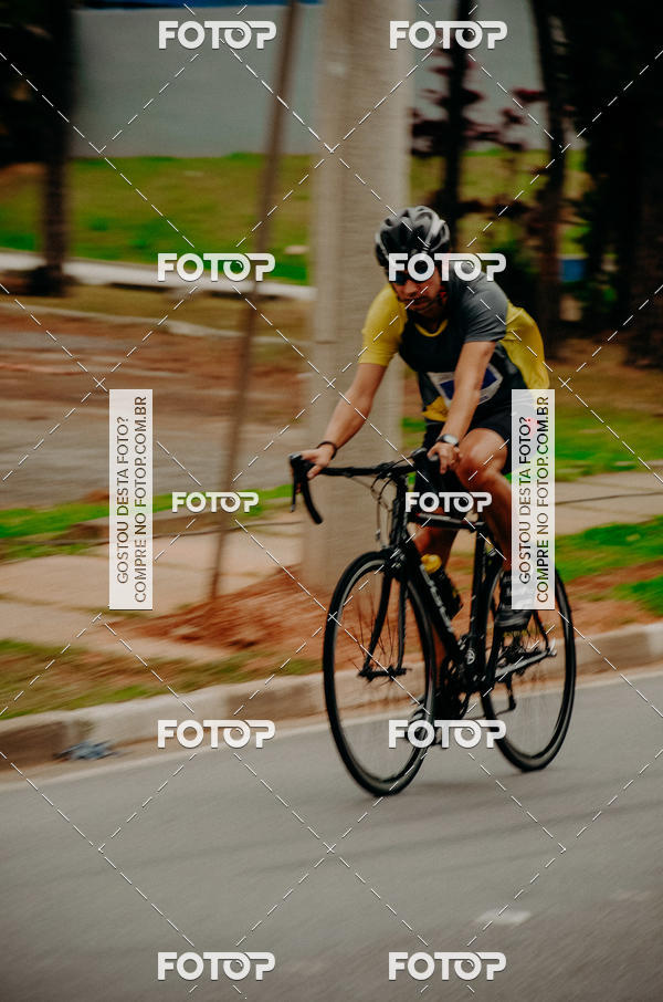 Buy your photos of the eventVSERIES Duathlon & Running on Fotop