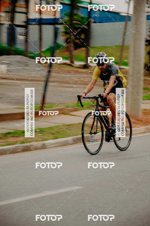 Buy your photos of the eventVSERIES Duathlon & Running on Fotop