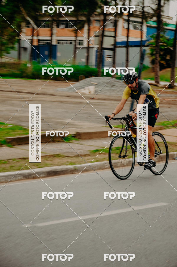 Buy your photos of the eventVSERIES Duathlon & Running on Fotop