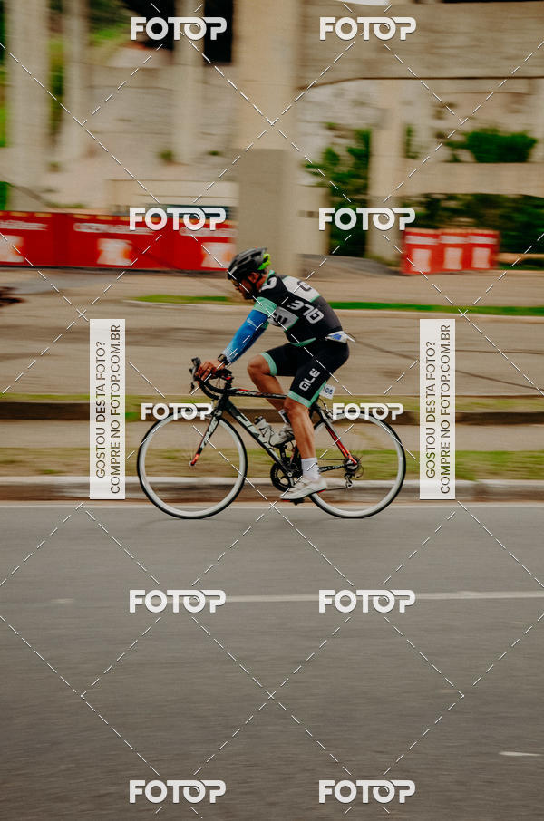 Buy your photos of the eventVSERIES Duathlon & Running on Fotop