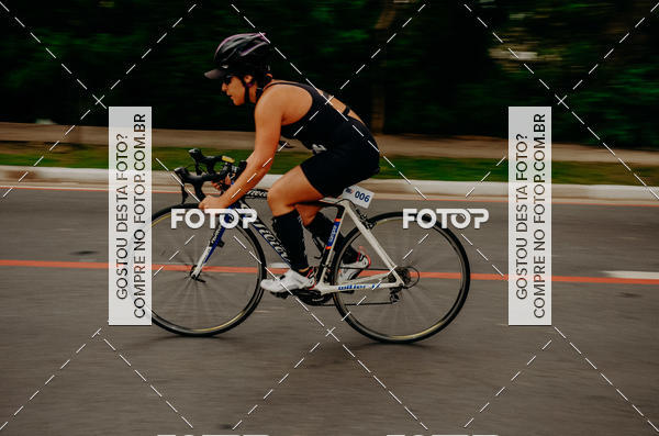 Buy your photos of the eventVSERIES Duathlon & Running on Fotop