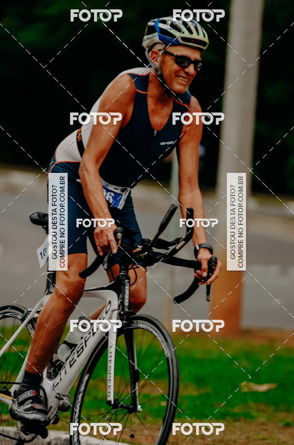 Buy your photos of the eventVSERIES Duathlon & Running on Fotop