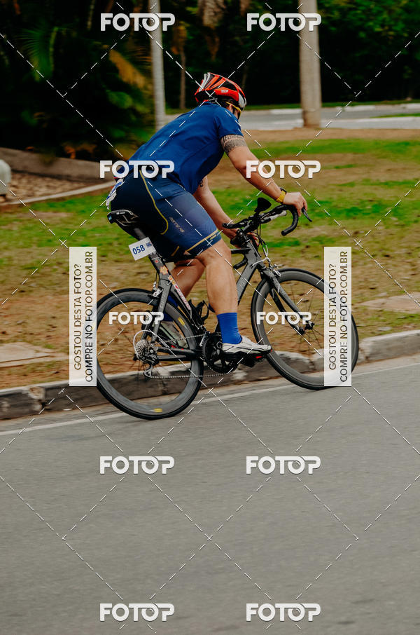 Buy your photos of the eventVSERIES Duathlon & Running on Fotop