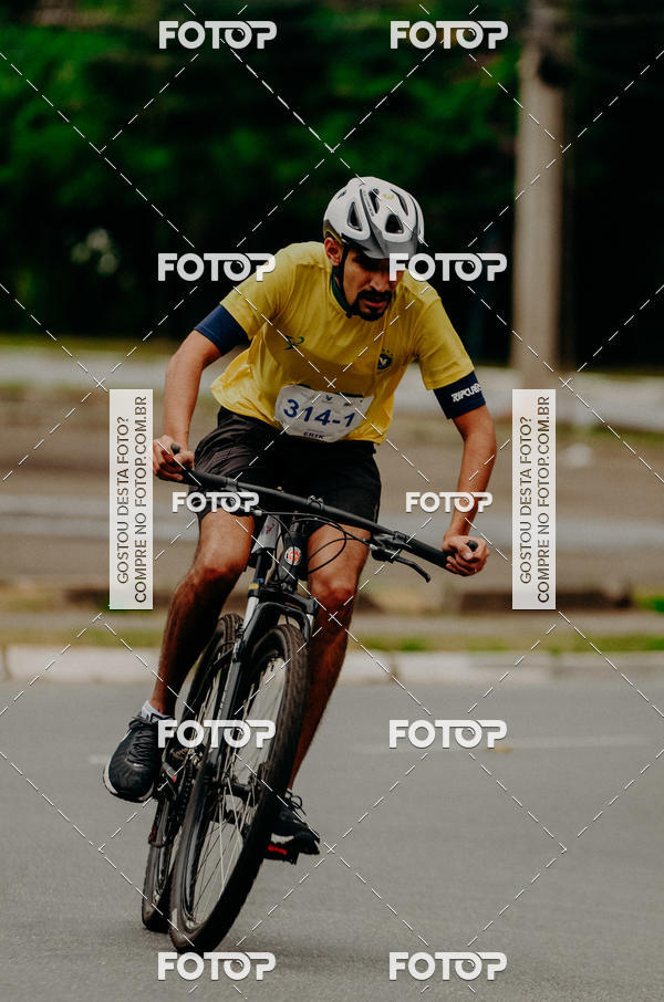 Buy your photos of the eventVSERIES Duathlon & Running on Fotop