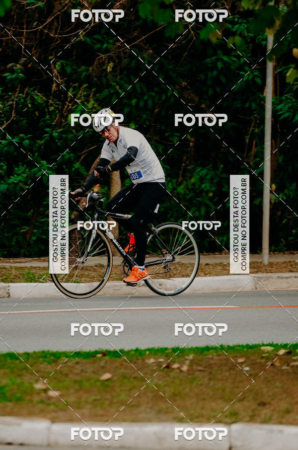 Buy your photos of the eventVSERIES Duathlon & Running on Fotop