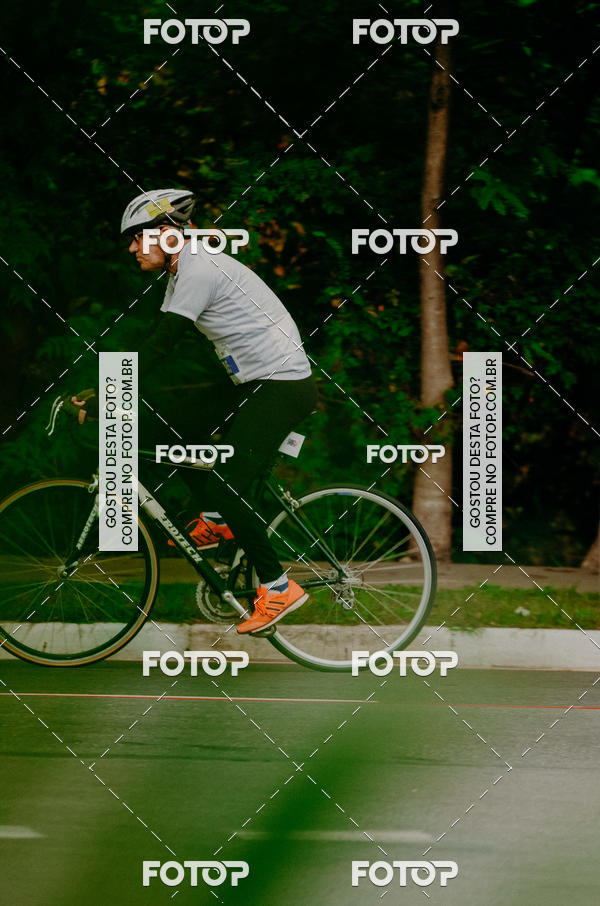 Buy your photos of the eventVSERIES Duathlon & Running on Fotop