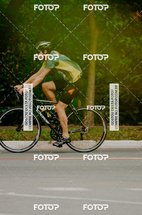 Buy your photos of the eventVSERIES Duathlon & Running on Fotop