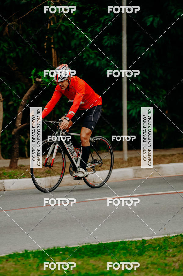 Buy your photos of the eventVSERIES Duathlon & Running on Fotop