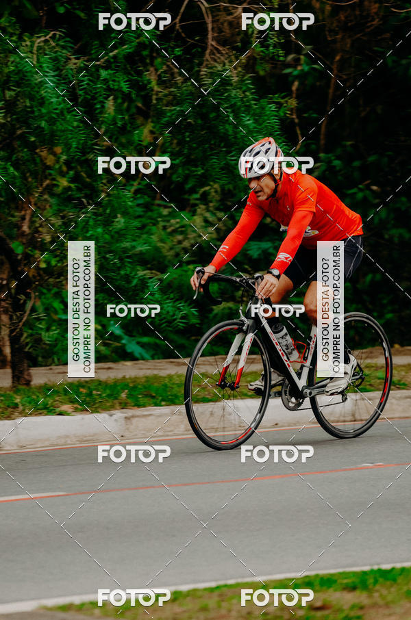 Buy your photos of the eventVSERIES Duathlon & Running on Fotop