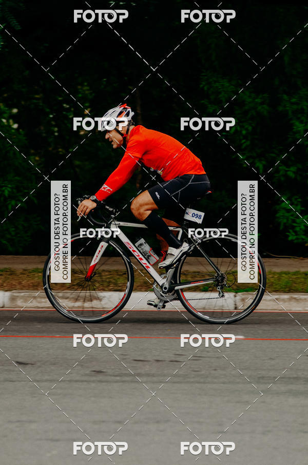 Buy your photos of the eventVSERIES Duathlon & Running on Fotop