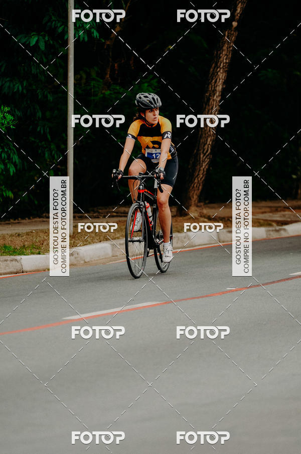 Buy your photos of the eventVSERIES Duathlon & Running on Fotop