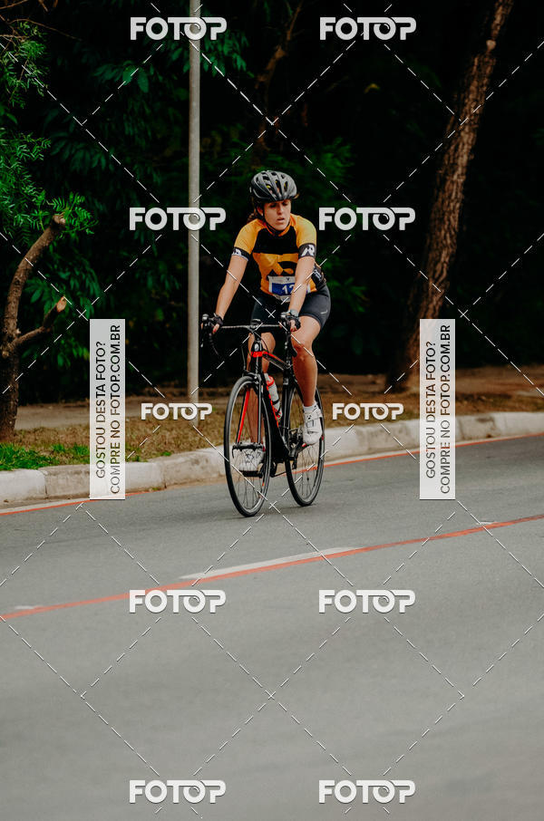 Buy your photos of the eventVSERIES Duathlon & Running on Fotop
