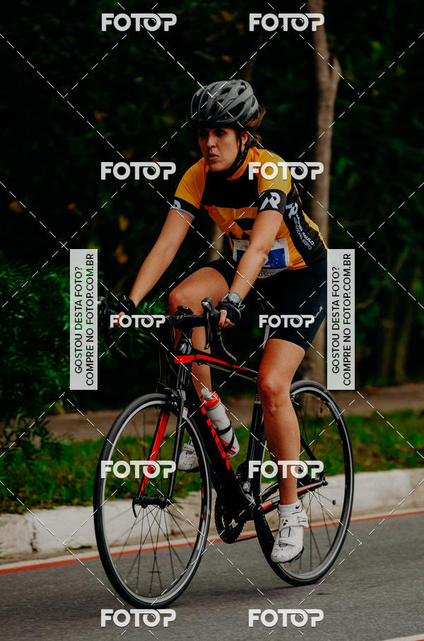 Buy your photos of the eventVSERIES Duathlon & Running on Fotop